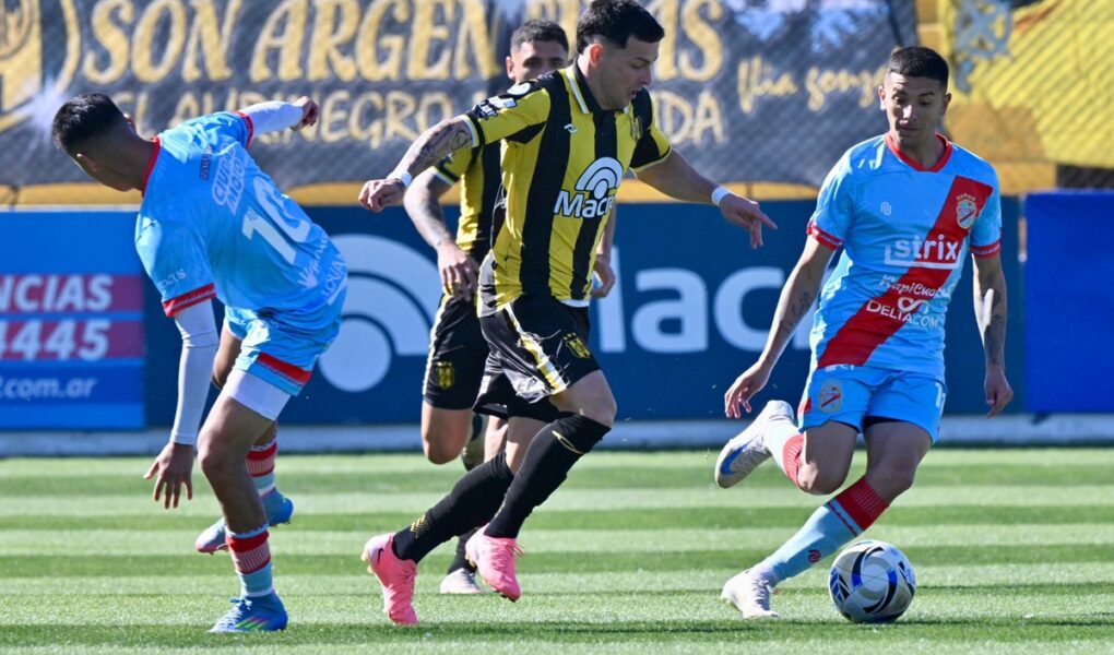 Deportivo Madryn Arsenal