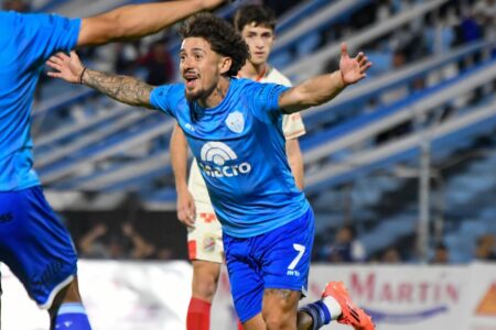 Gimnasia y Tiro de Salta Arsenal de Sarandí