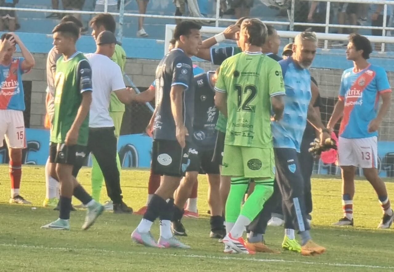 Defensores Unidos de Zárate CADU Arsenal de Sarandí